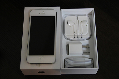 Buy Original Unlocked Apple iPhone 5,Samsung Galaxy s4,Blackberry z10